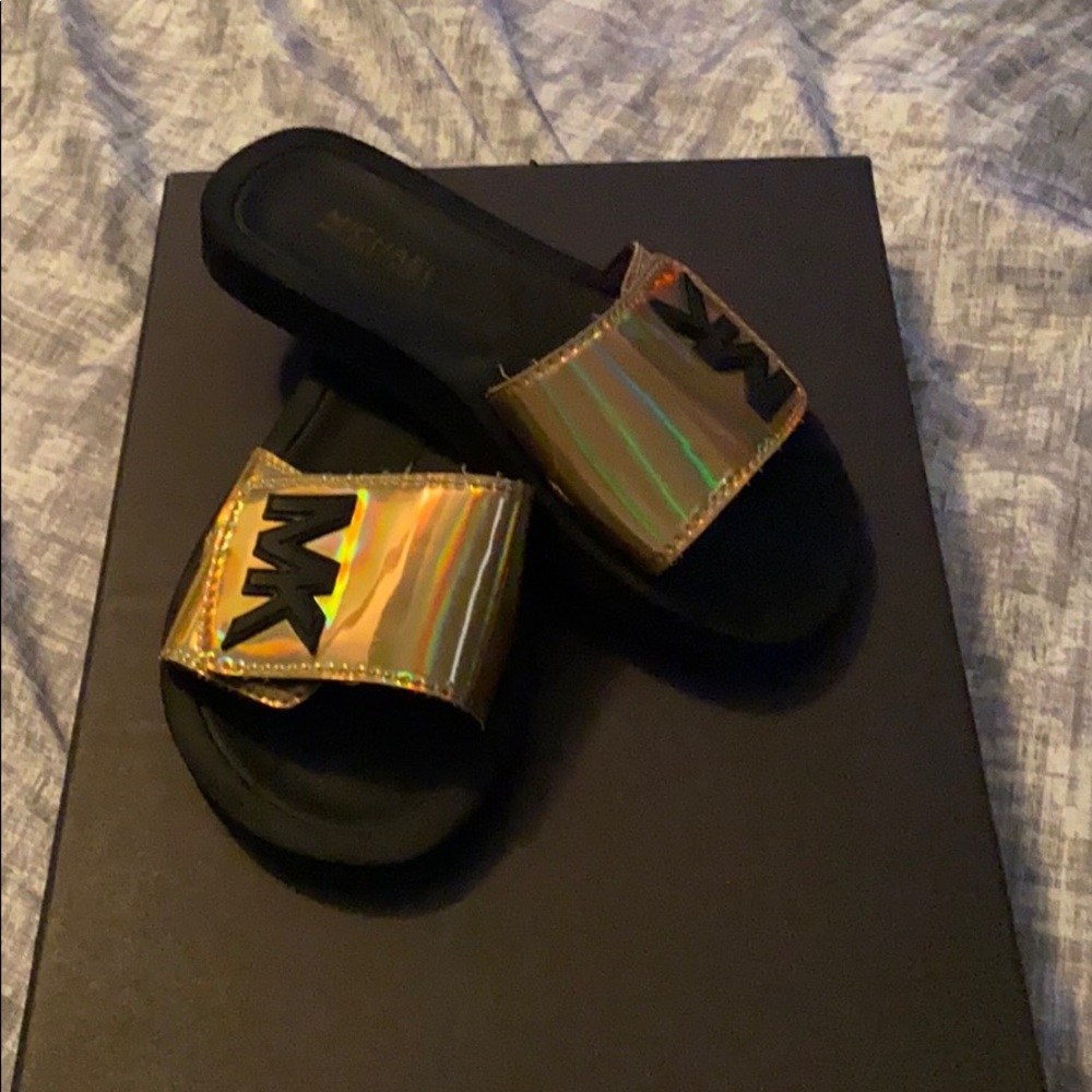 Gently Used Girls Michael Kors Flip Flops Size 12